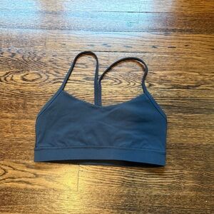 Lululemon Flow Y sports bra A-C cup graphite gray 6